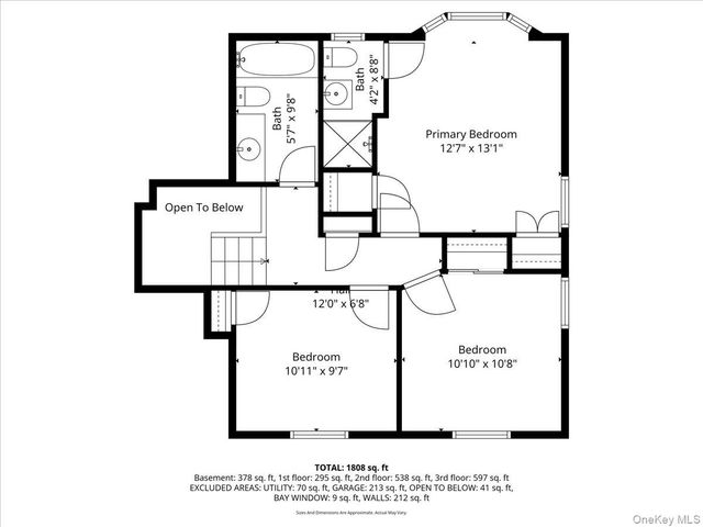 20 Pickwick Drive W, Syosset, NY 11791