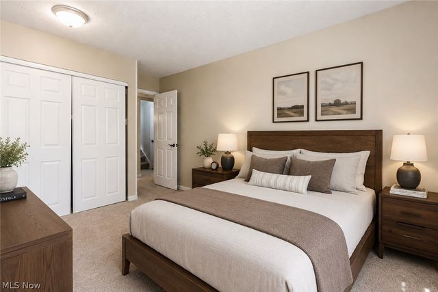 18251 Glencreek Lane, Strongsville, OH 44136