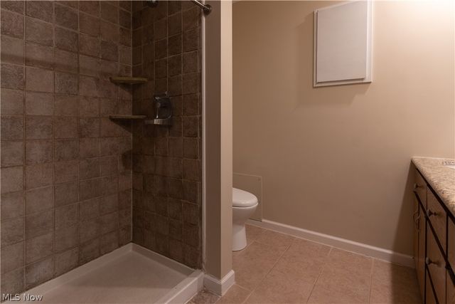 18251 Glencreek Lane, Strongsville, OH 44136
