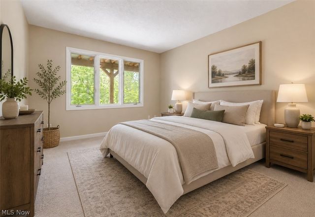 18251 Glencreek Lane, Strongsville, OH 44136