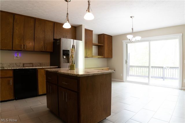 18251 Glencreek Lane, Strongsville, OH 44136