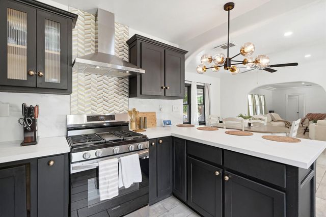 2142 N Wilson Avenue, Fresno, CA 93704