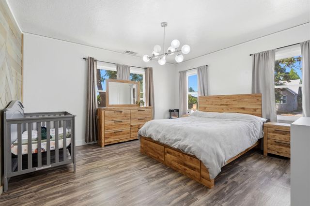 2142 N Wilson Avenue, Fresno, CA 93704