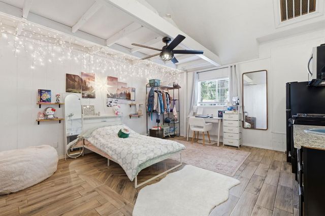 2142 N Wilson Avenue, Fresno, CA 93704