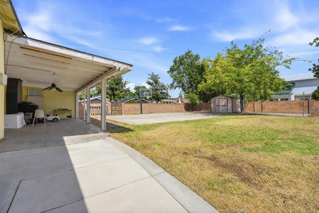 2142 N Wilson Avenue, Fresno, CA 93704
