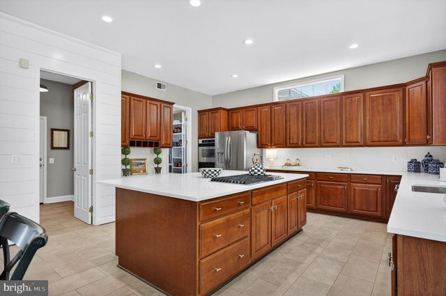 7822 GAMBRILL WOODS WAY, Springfield, VA 22153