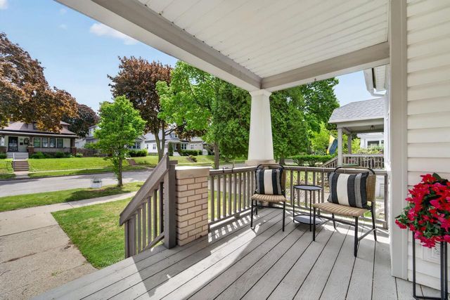 3427 N Cramer STREET, Milwaukee, WI 53211