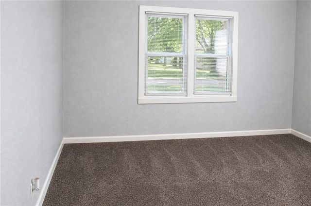 317 E Pine Street, Drexel, MO 64742