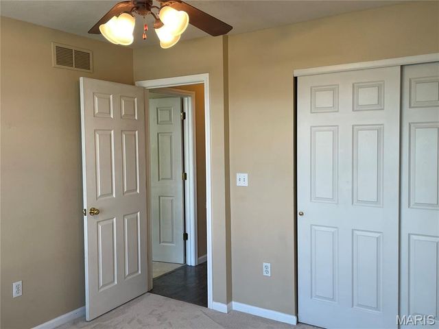 129 Emerald Way West, Granite City, IL 62040