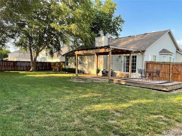 129 Emerald Way West, Granite City, IL 62040