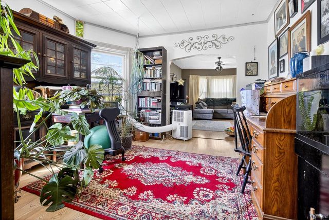 623 E IRVING AVENUE, Oshkosh, WI 54901