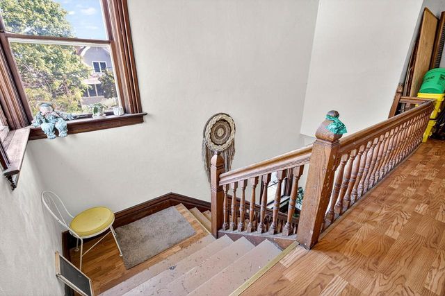 623 E IRVING AVENUE, Oshkosh, WI 54901