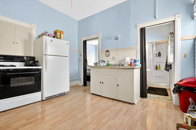 623 E IRVING AVENUE, Oshkosh, WI 54901