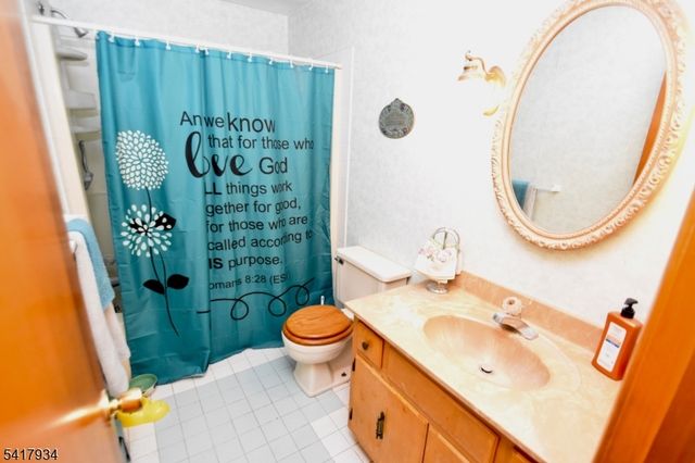 37 Jones Ln, Hardwick Twp., NJ 07825