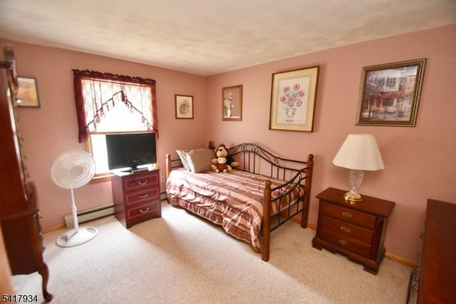 37 Jones Ln, Hardwick Twp., NJ 07825