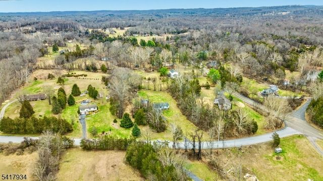 37 Jones Ln, Hardwick Twp., NJ 07825