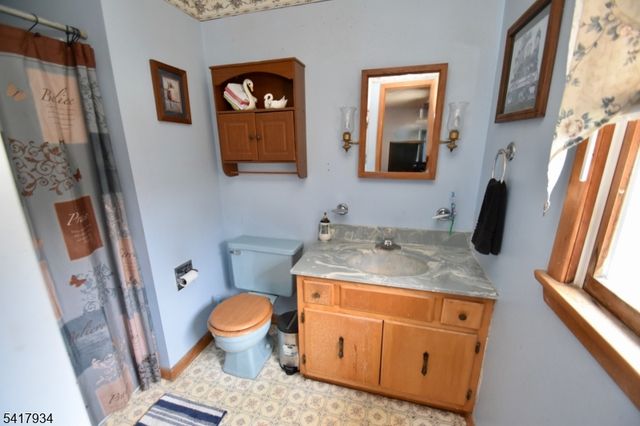 37 Jones Ln, Hardwick Twp., NJ 07825