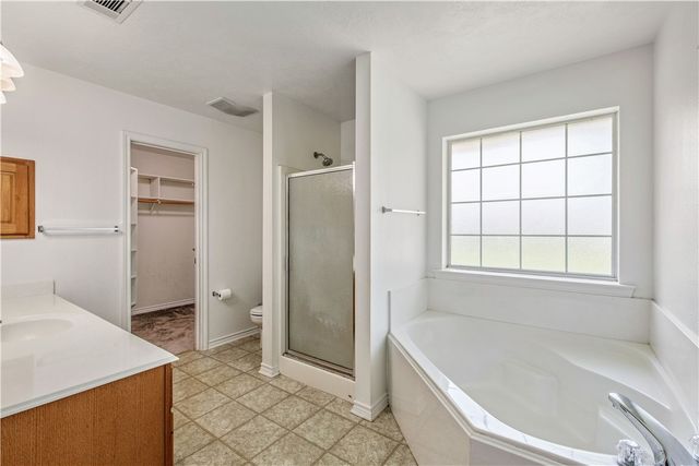 1453 Fincastle Loop, College Station, TX 77845