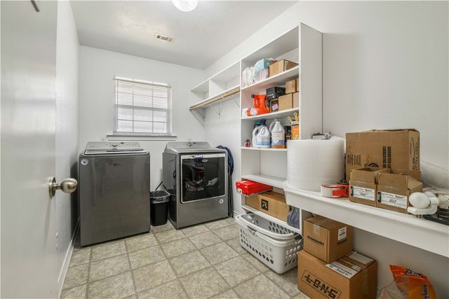 1453 Fincastle Loop, College Station, TX 77845