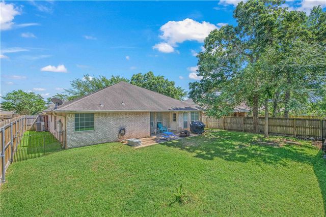 1453 Fincastle Loop, College Station, TX 77845