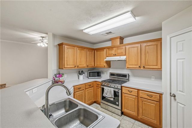 1453 Fincastle Loop, College Station, TX 77845