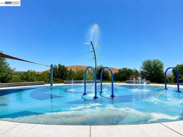 2006 Trefoil Rd, San Ramon, CA 94582