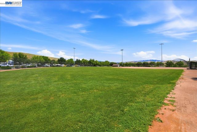 2006 Trefoil Rd, San Ramon, CA 94582