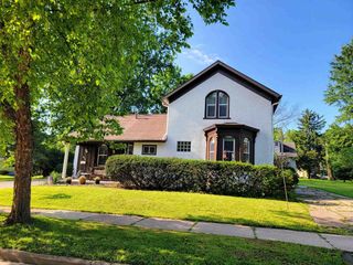 316 E BEACON AVENUE, New London, WI 54961