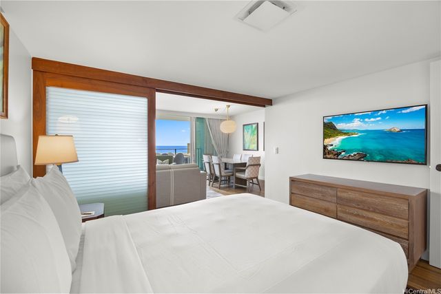 383 Kalaimoku Streets E2903, Honolulu, HI 96815