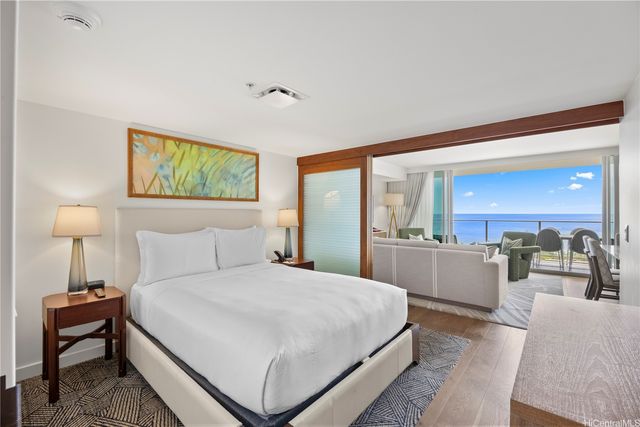 383 Kalaimoku Streets E2903, Honolulu, HI 96815