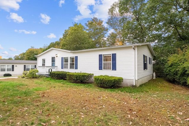 94 Leisurewoods Drive, Rockland, MA 02370