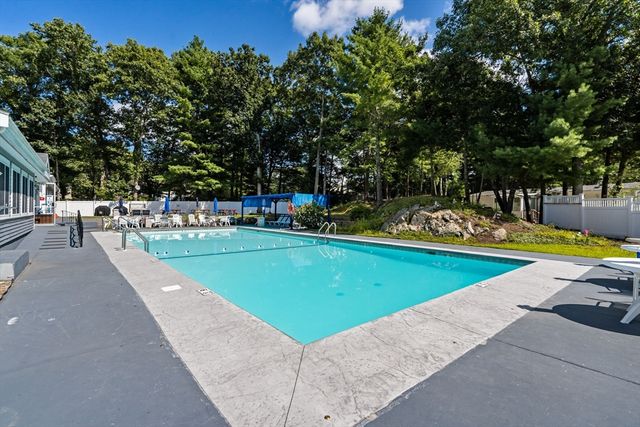 94 Leisurewoods Drive, Rockland, MA 02370