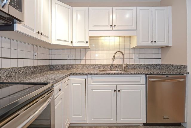 14 Sanford Road 29, Medway, MA 02053