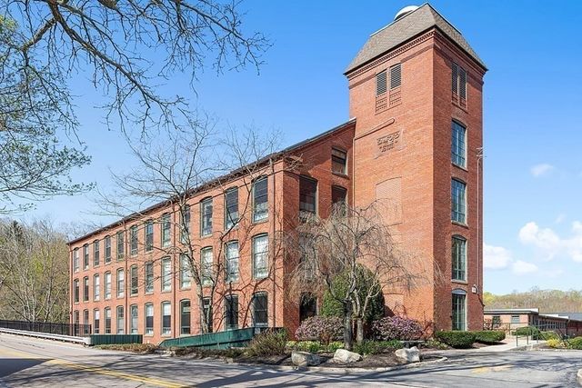 14 Sanford Road 29, Medway, MA 02053