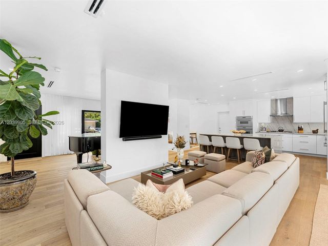511 Perugia Avenue, Coral Gables, FL 33146