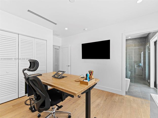 511 Perugia Avenue, Coral Gables, FL 33146