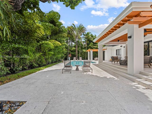 511 Perugia Avenue, Coral Gables, FL 33146