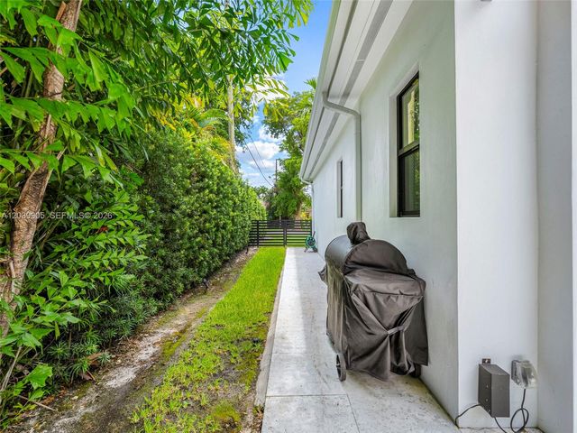 511 Perugia Avenue, Coral Gables, FL 33146