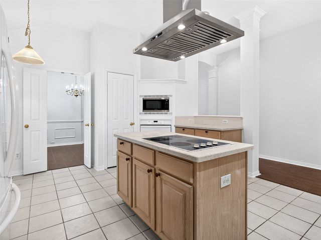 456 Ridge Meade Drive, Lewisville, TX 75067