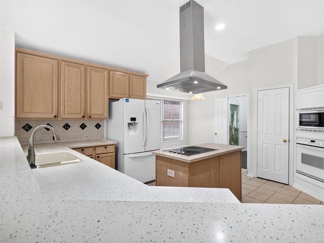 456 Ridge Meade Drive, Lewisville, TX 75067