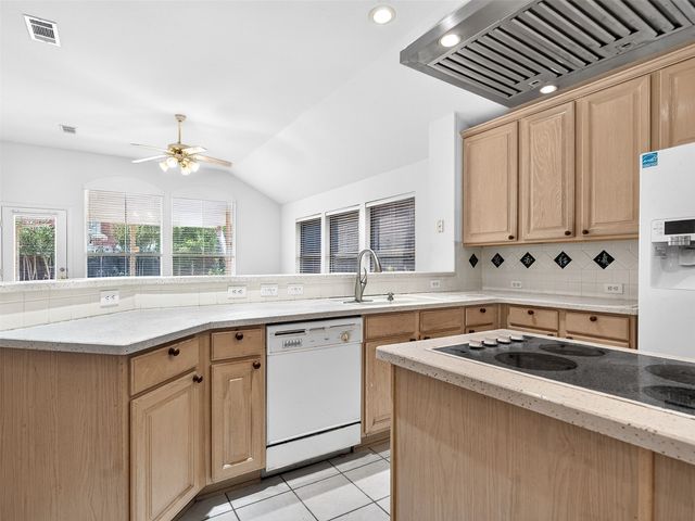 456 Ridge Meade Drive, Lewisville, TX 75067