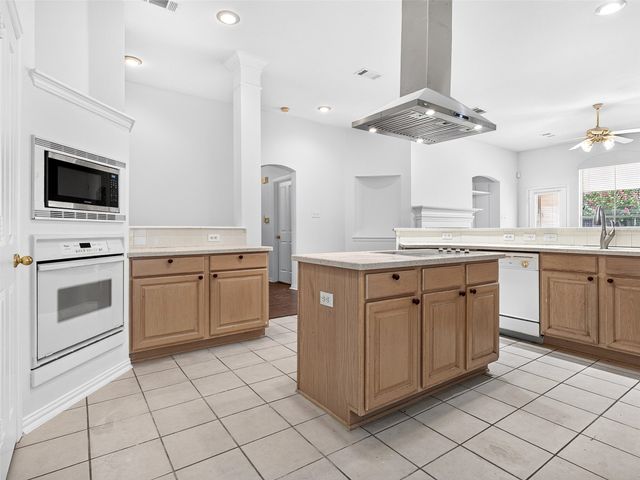 456 Ridge Meade Drive, Lewisville, TX 75067
