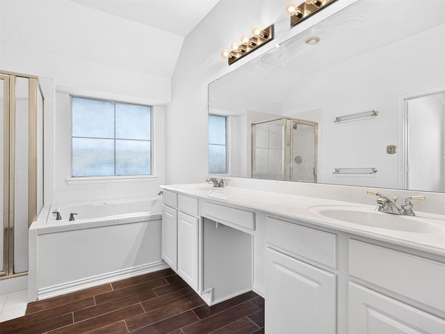 456 Ridge Meade Drive, Lewisville, TX 75067