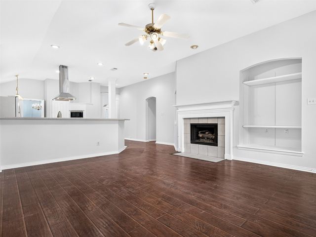 456 Ridge Meade Drive, Lewisville, TX 75067