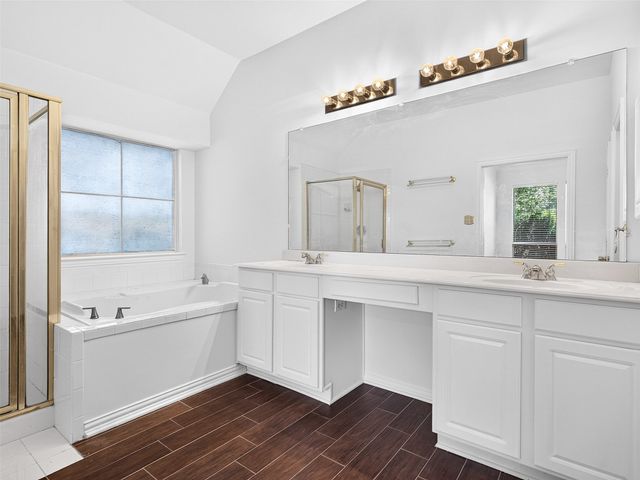 456 Ridge Meade Drive, Lewisville, TX 75067