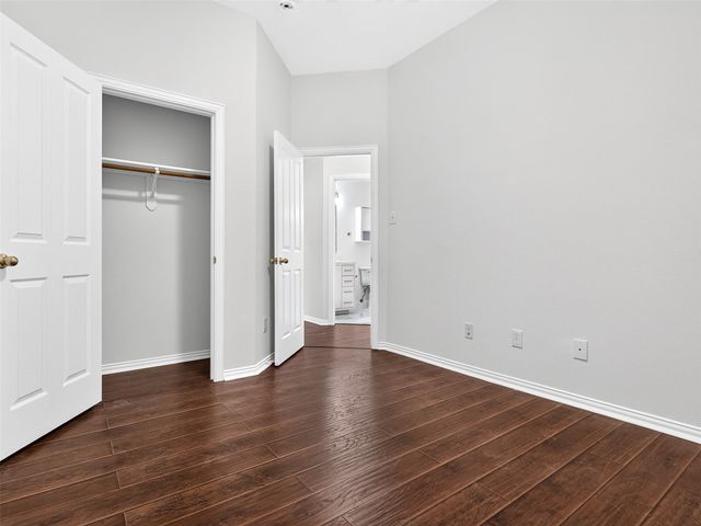 456 Ridge Meade Drive, Lewisville, TX 75067