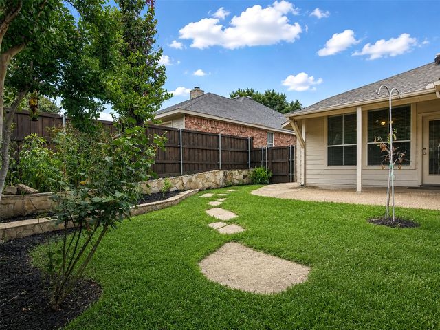 456 Ridge Meade Drive, Lewisville, TX 75067