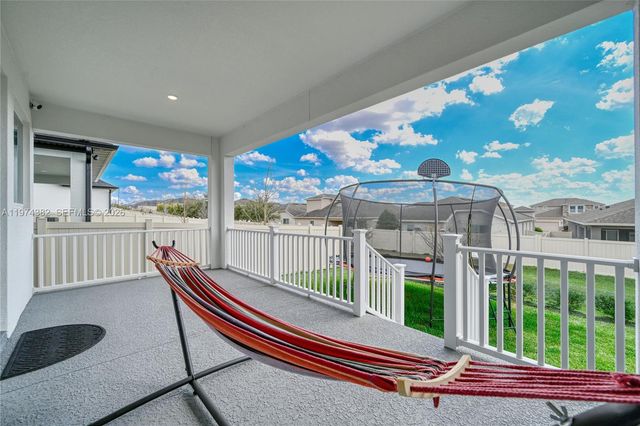 16966 Cedar Valley Cir, Clermont, FL 34711