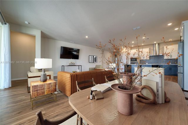 16966 Cedar Valley Cir, Clermont, FL 34711