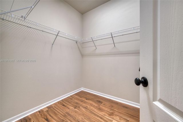 16966 Cedar Valley Cir, Clermont, FL 34711